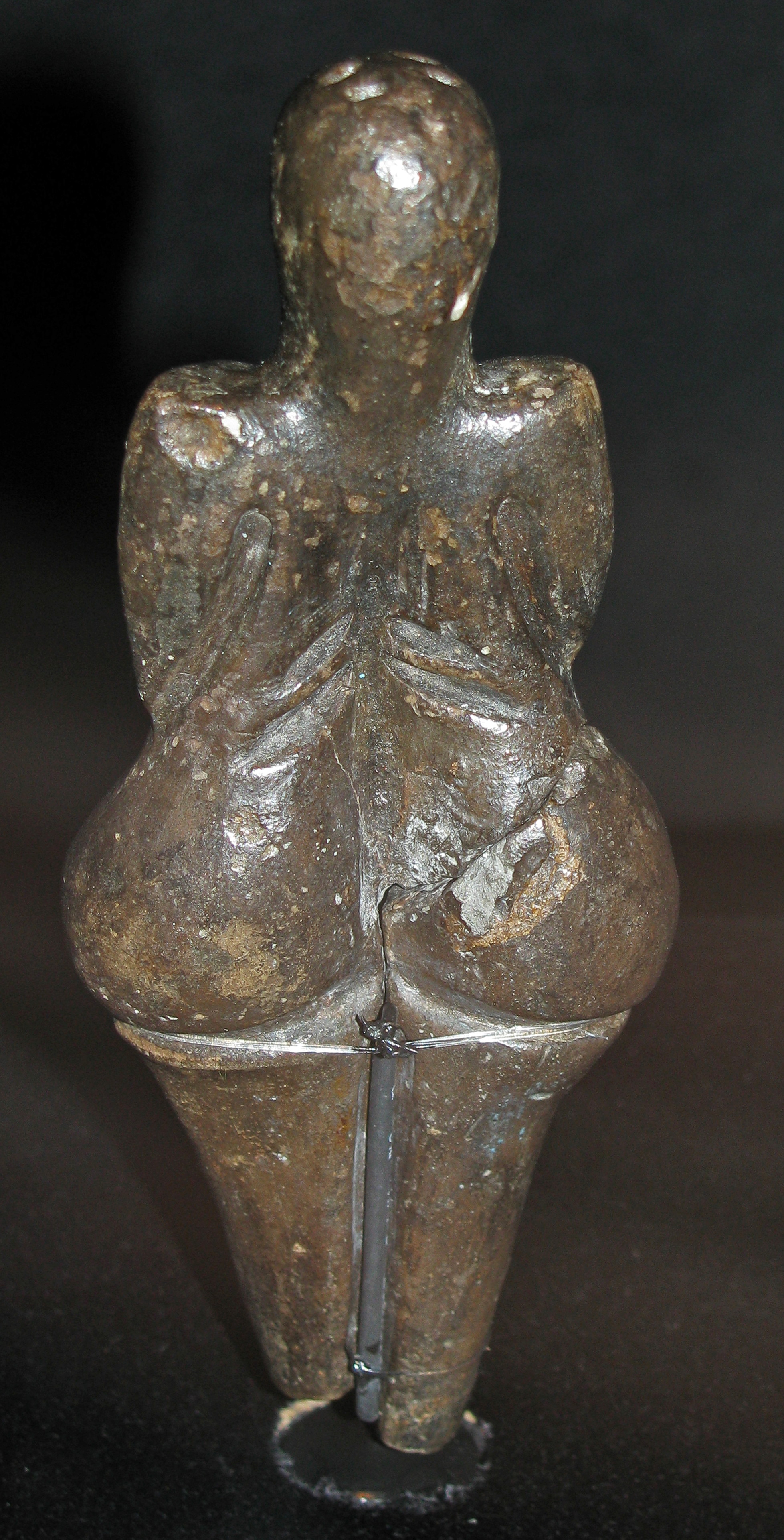 Venus of Dolni Vestonice